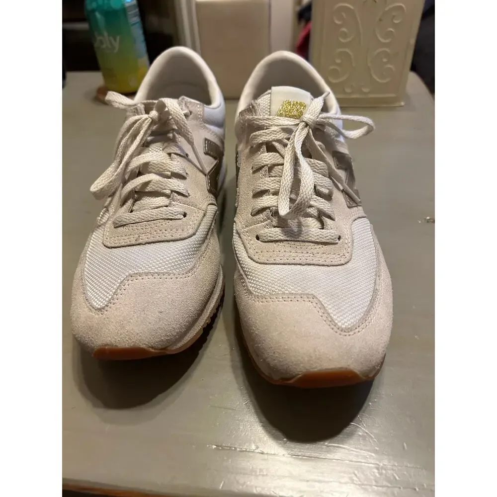 New Balance cream and gold sneakers casual glam - Picture 2 of 10